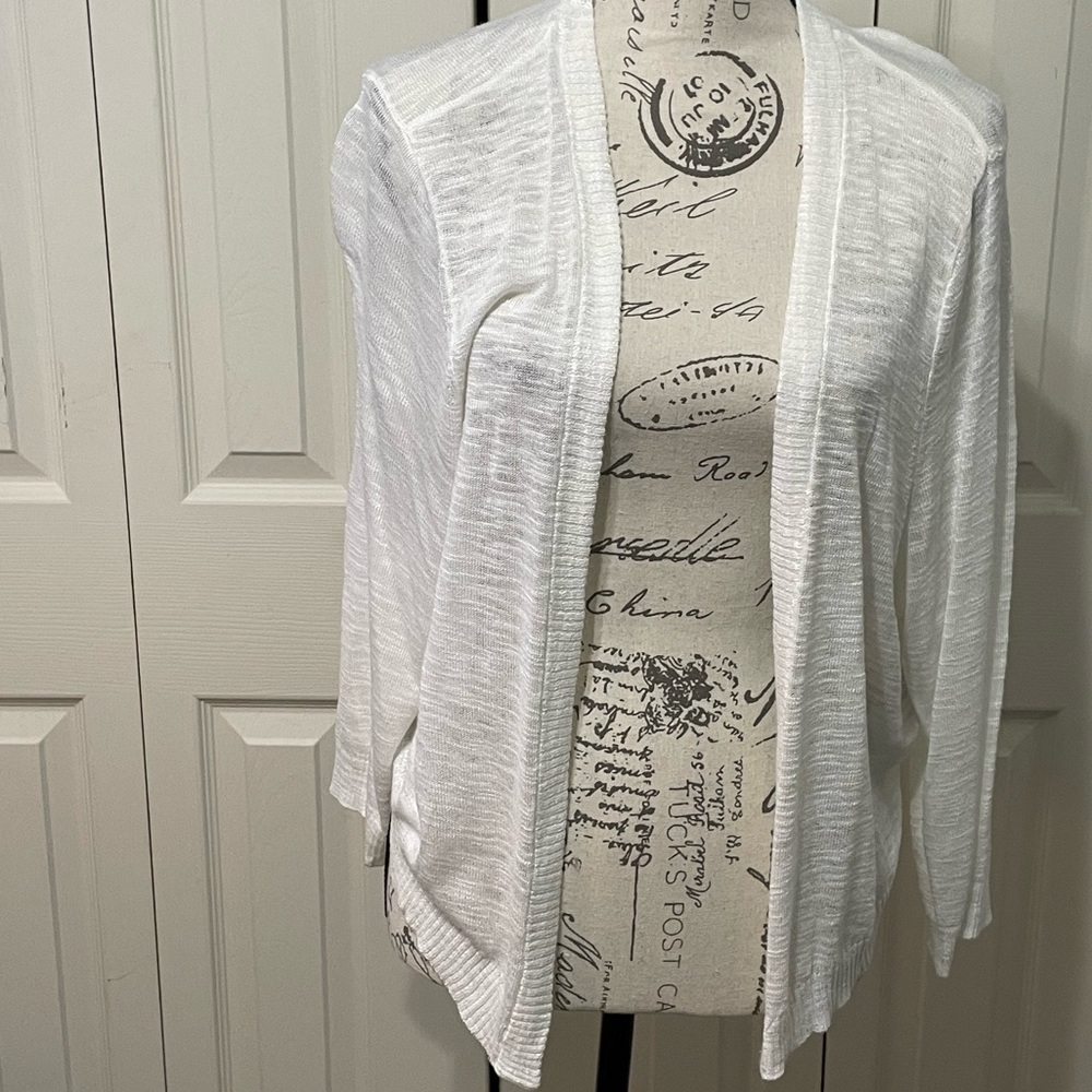 Torrid white cardigan size 3x